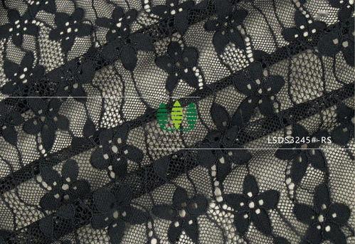 蕾丝炸弹,揭秘时尚界神秘魅力